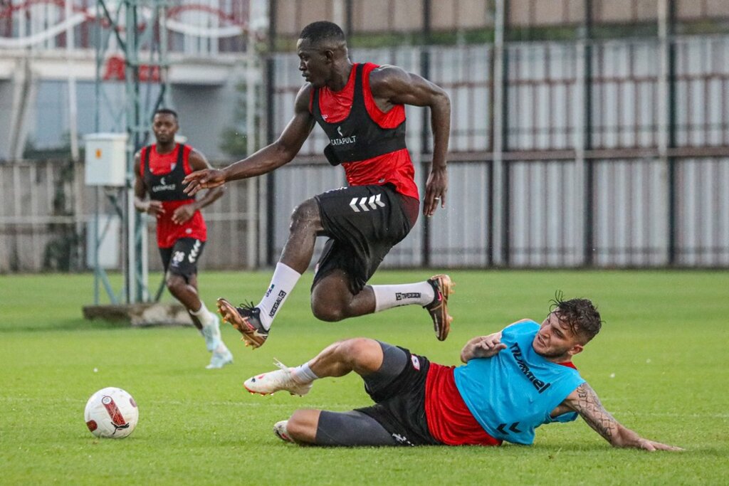 Samsunspor Antrenmanından İlginç Görüntüler!