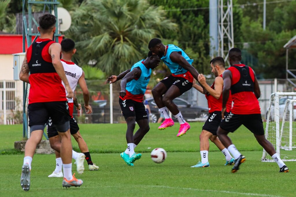 Samsunspor Antrenmanından İlginç Görüntüler!
