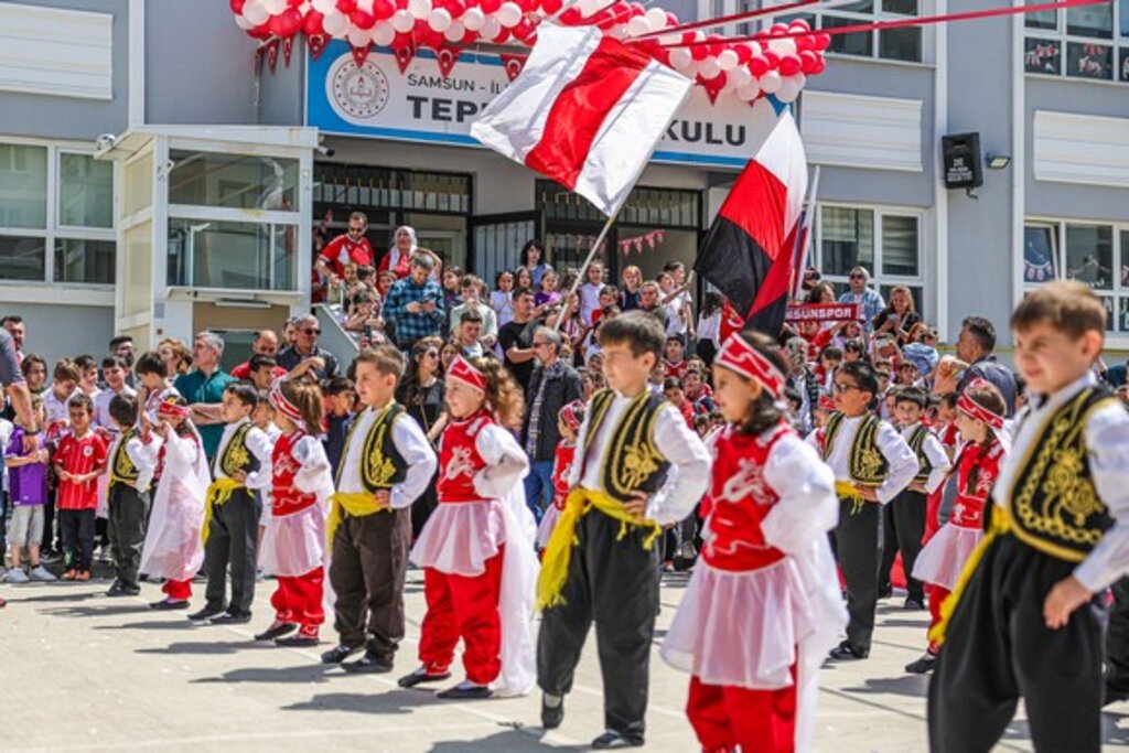 Bu Şehrin Samsunsporlu Çocuklarından Futbolculara Sevgi Seli!