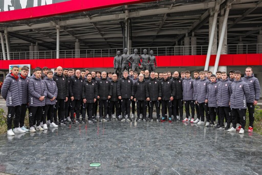 Samsunspor'dan 20 Ocak Futbol Şehitleri Anma Töreni!