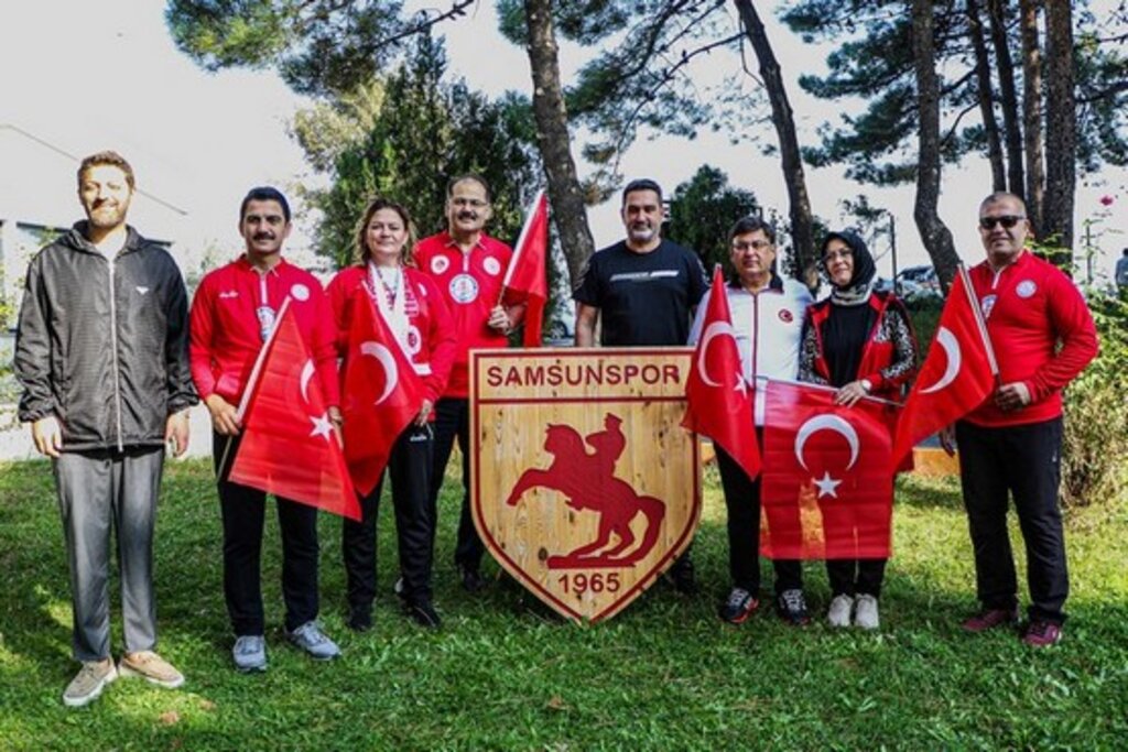 Bayrak Yürüyüşü Samsunspor’dan Başladı!