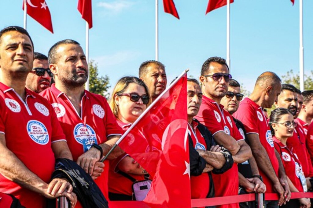 Bayrak Yürüyüşü Samsunspor’dan Başladı!