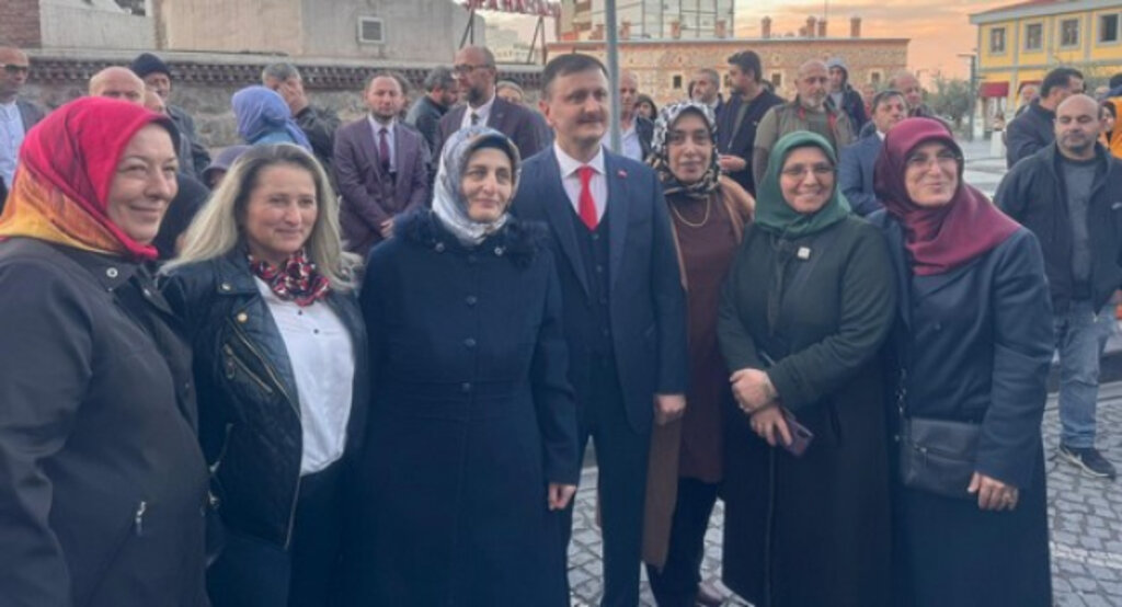 Yahya Çınkıl Coşkulu Kalabalık Önünde Aday Adaylığını Açıkladı!