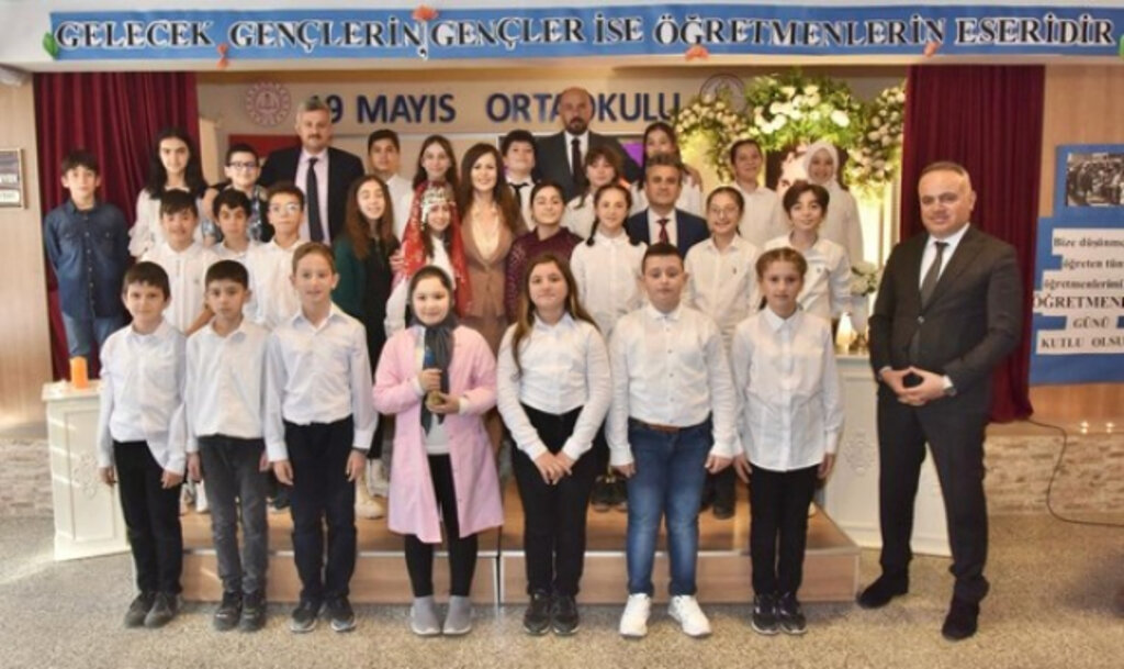 Tekkeköy’de Şehit Öğretmenler Anıldı!