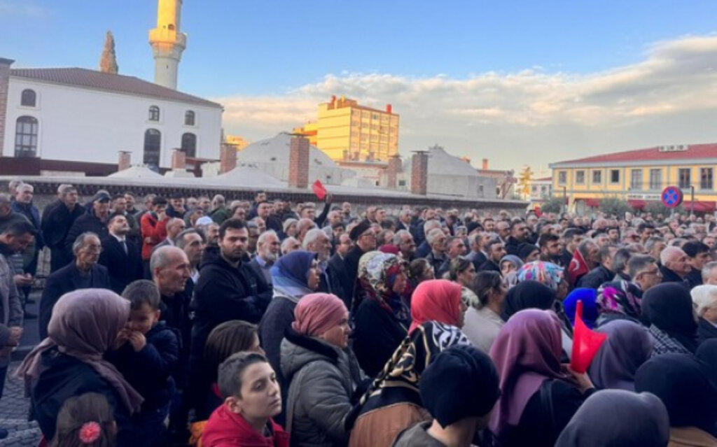 Yahya Çınkıl Coşkulu Kalabalık Önünde Aday Adaylığını Açıkladı!