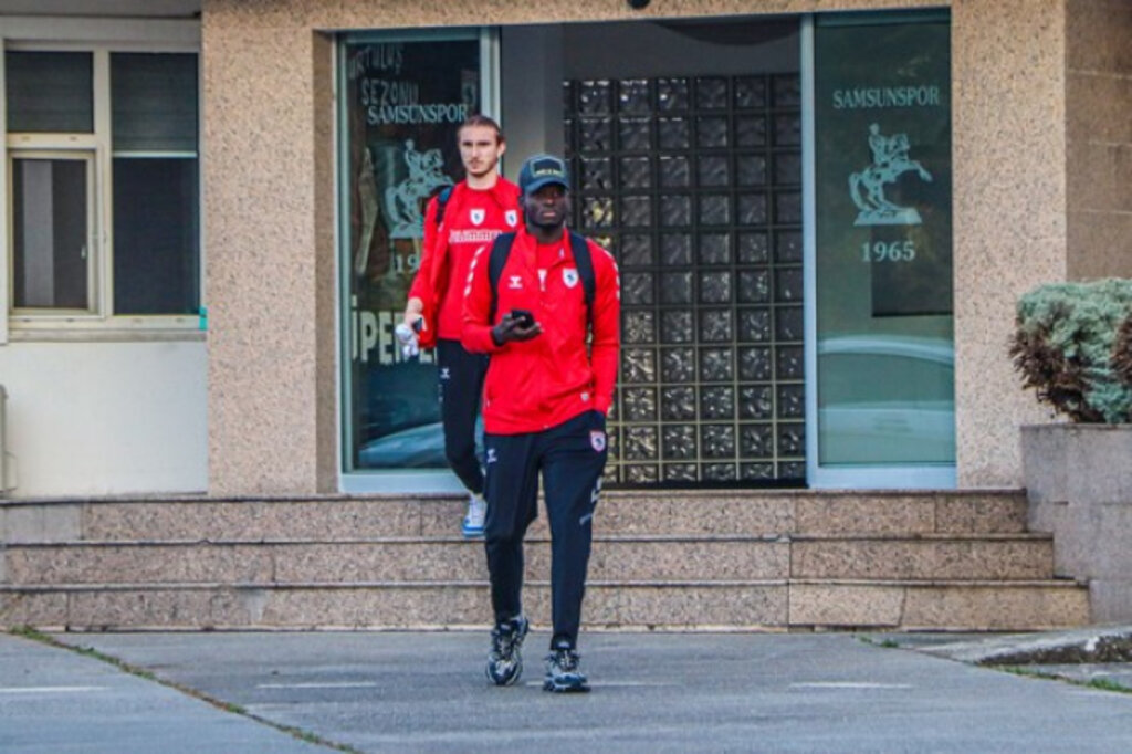 Samsunspor'un Adana Yolculuğu Başladı! Kadroda Kiler Var?