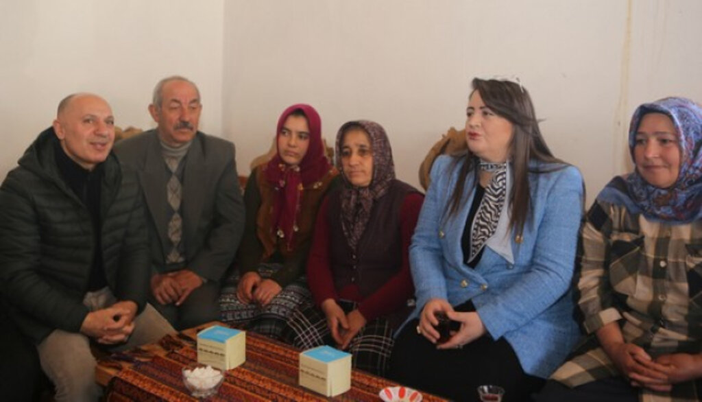 Özlem Maraş'tan Kasnakçımermer Köyü'ne Çıkarma!
