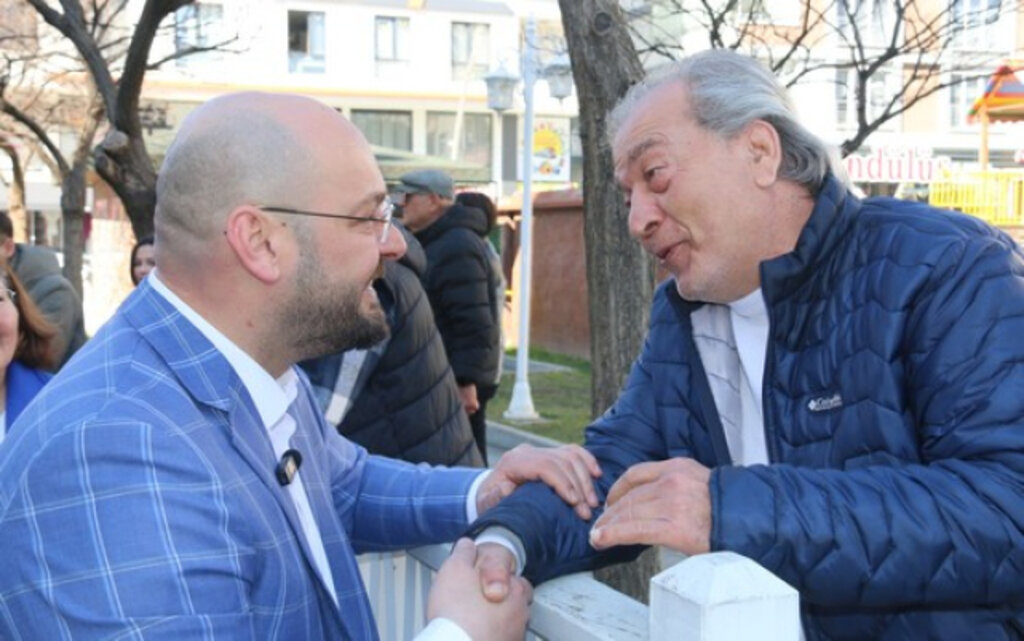 Serhat Türkel, Atakum’da Çalmadık Kapı Bırakmıyor!