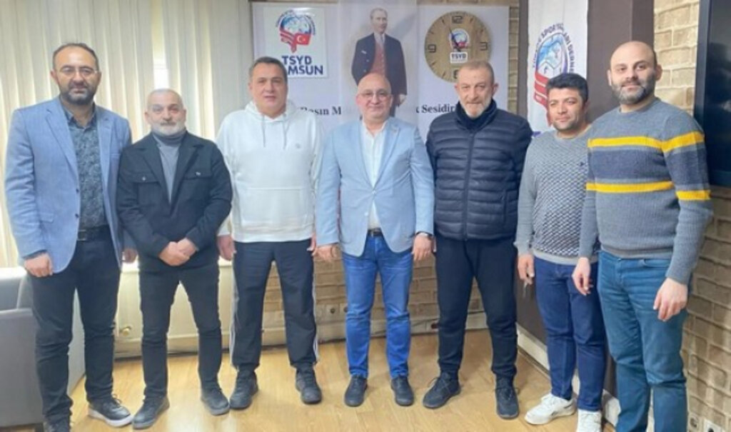 <p><span style="font-size:14.0pt"><span style="line-height:107%"><span style="font-family:"Calibri",sans-serif">TSYD Samsun Şubesi Yönetim Kurulu Selçuk Kaya, İsmail Akduman, Okan Aralan,  Ercan Dilaver, Mustafa Ataseven ve Noyan Alper Cabbar'dan oluştu.</span></span></span></p>