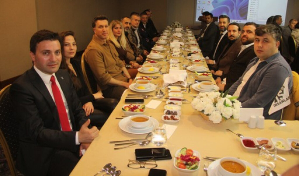Çerkes İş İnsanları İftarda Buluştu!