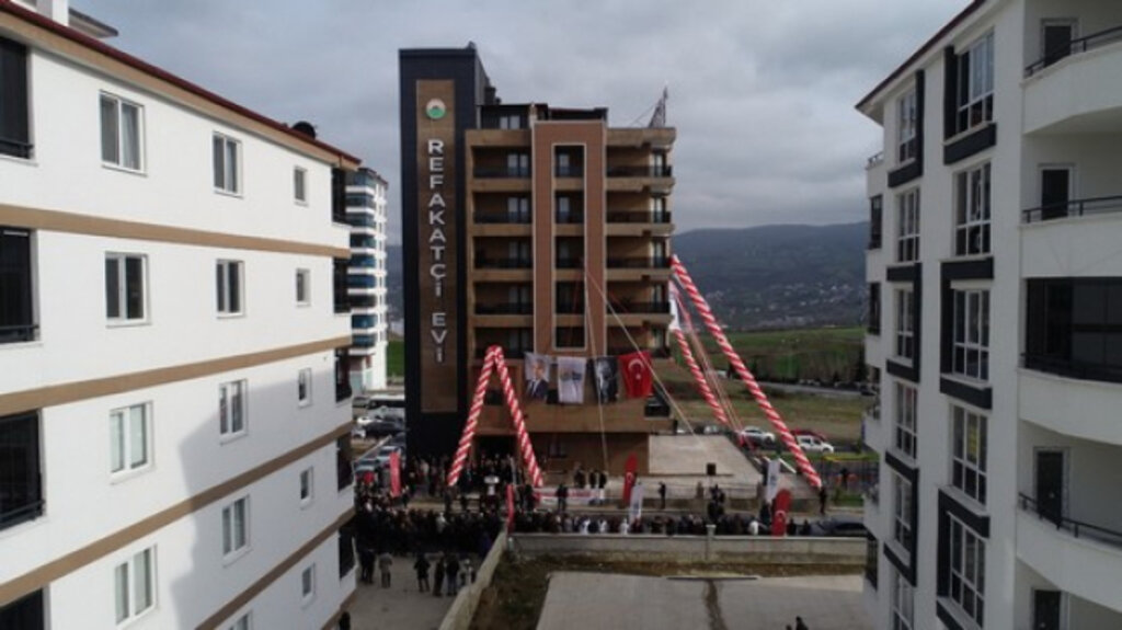Başkan Demirtaş Hasta Refakatçi Evi’ni Hizmete Açtı!