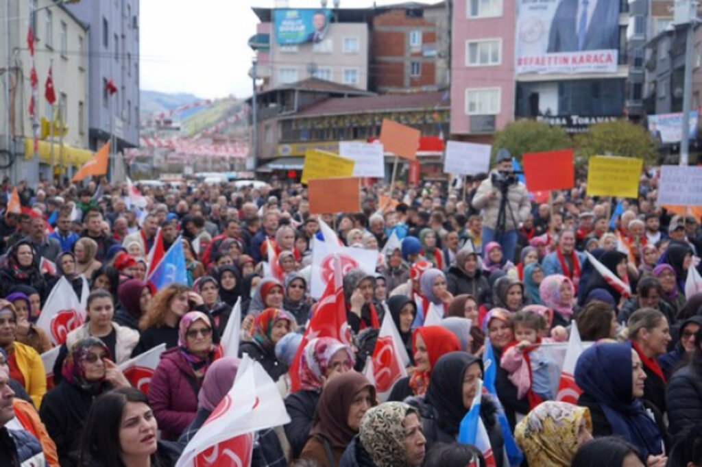 Burhan Mucur, ‘Salıpazarı'nda Cumhur İttifakı'nın Bayrağını Dalgalandıracağız’!