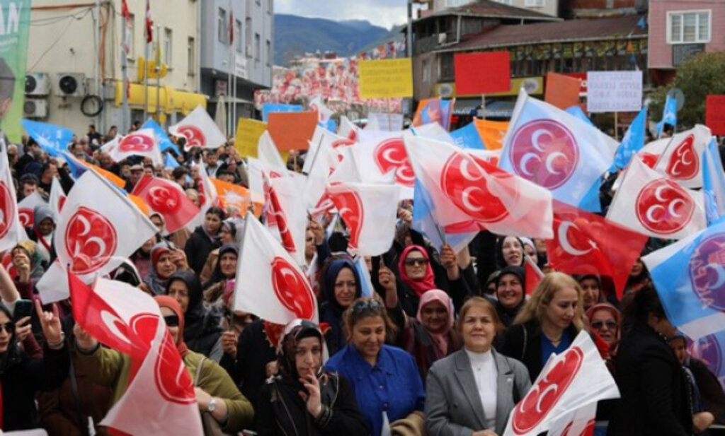Burhan Mucur, ‘Salıpazarı'nda Cumhur İttifakı'nın Bayrağını Dalgalandıracağız’!