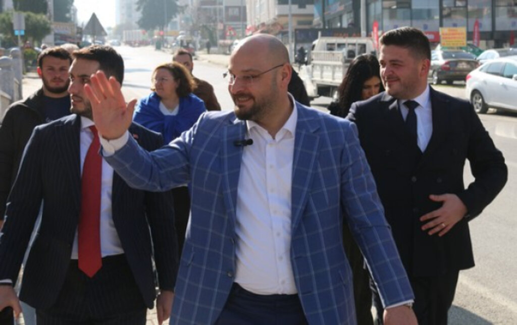 Serhat Türkel, Atakum’da Çalmadık Kapı Bırakmıyor!