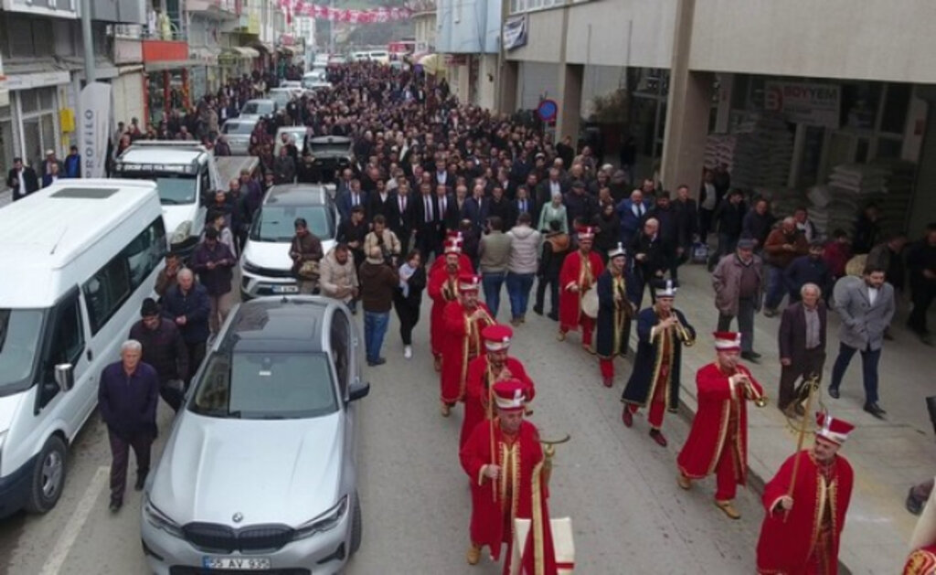 Başkan Mucur, ‘Sözümüzün Ardındayız Sandıkları Patlatacağız’!
