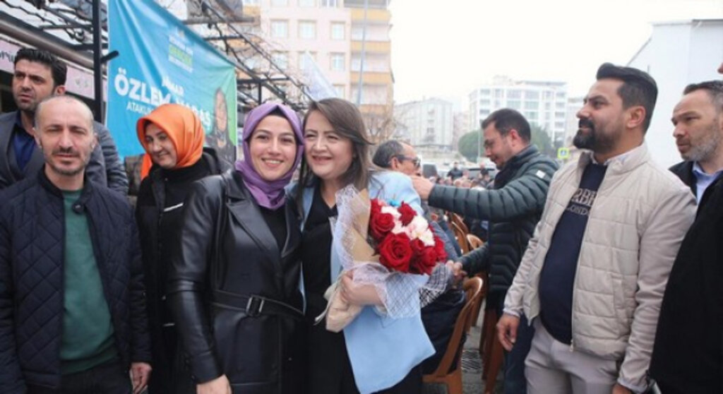 Atakum, Özlem Maraş'ı, Özlem Maraş Atakum'u Kucaklıyor!