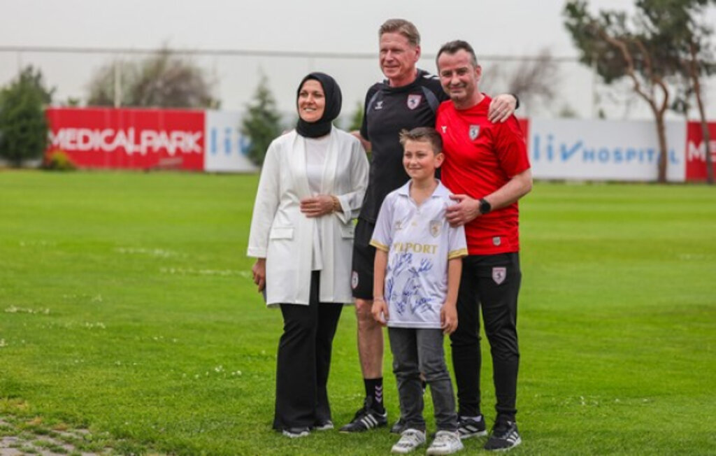 Samsunspor, Minik Eren'i Mutlu Etti!