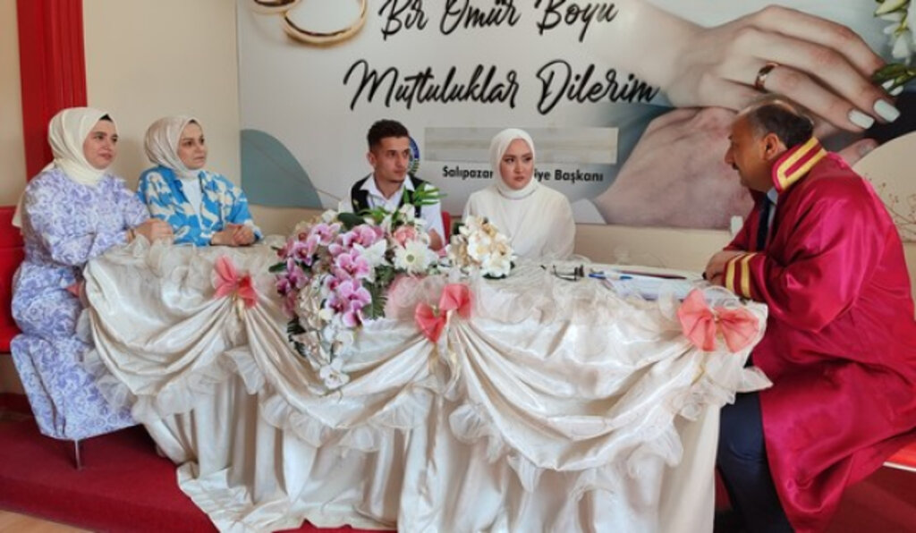 Başkan Karaca İlk Nikâhını Kıydı!