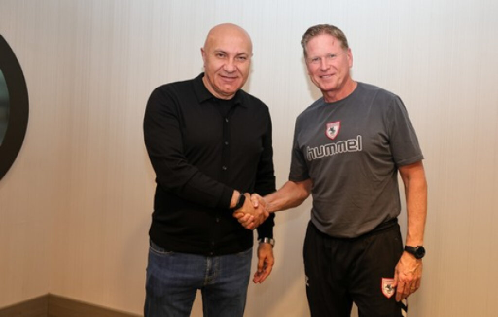 Markus Gisdol’a Anlamlı Hediyeler İle Teşekkür Edildi!