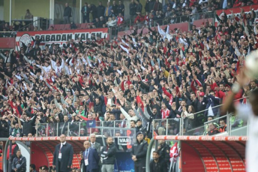 Samsunspor'dan Trabzonspor'a Üçlük Tarife!