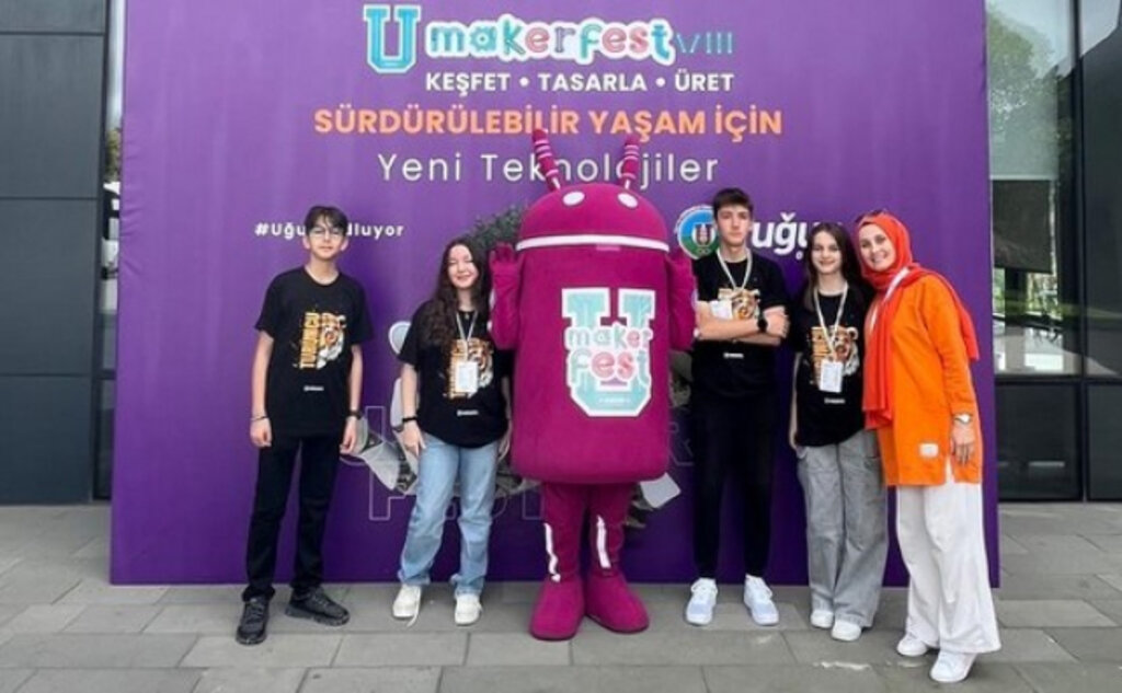 Samsun Uğur Okulları'na En İyi Araştırma Ödülü!