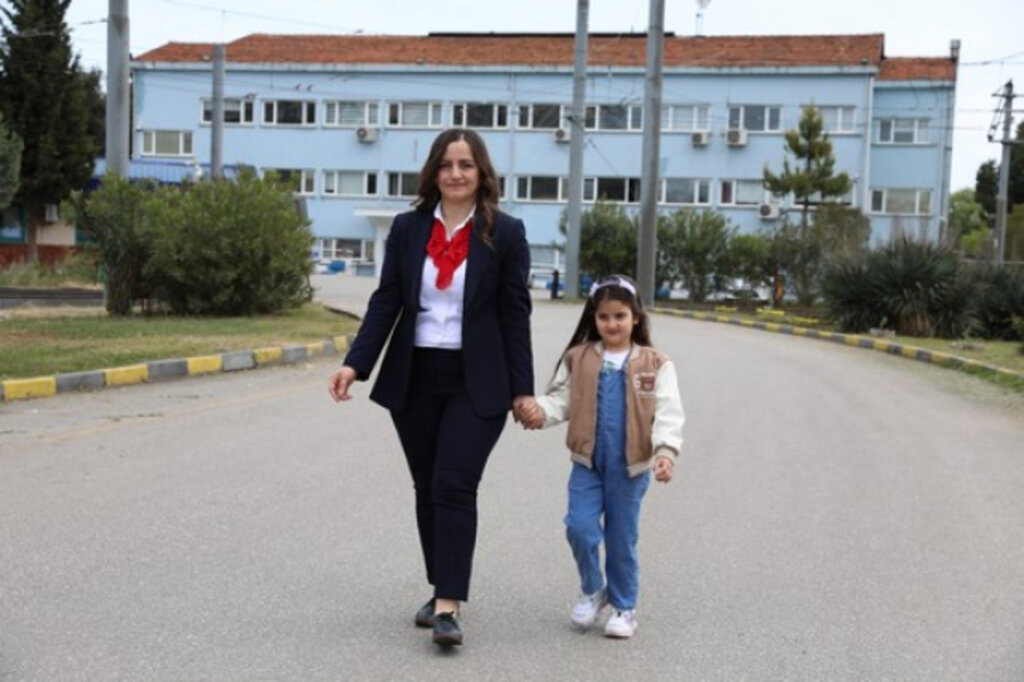 Samsun'da Tramvaylar 'Annelere' Emanet!