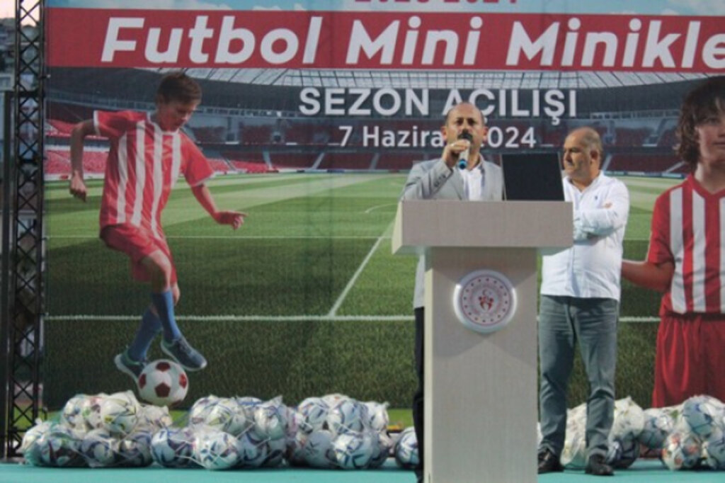Samsun'da Mini Minikler Futbol Heyecanı Başlıyor!