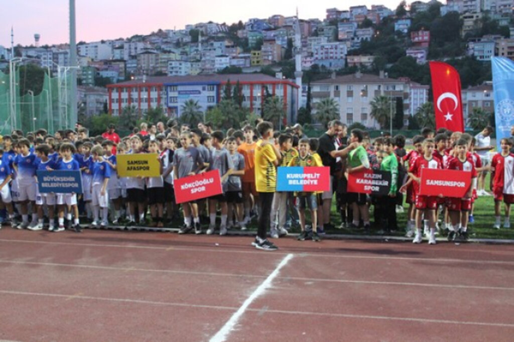 Samsun'da Mini Minikler Futbol Heyecanı Başlıyor!