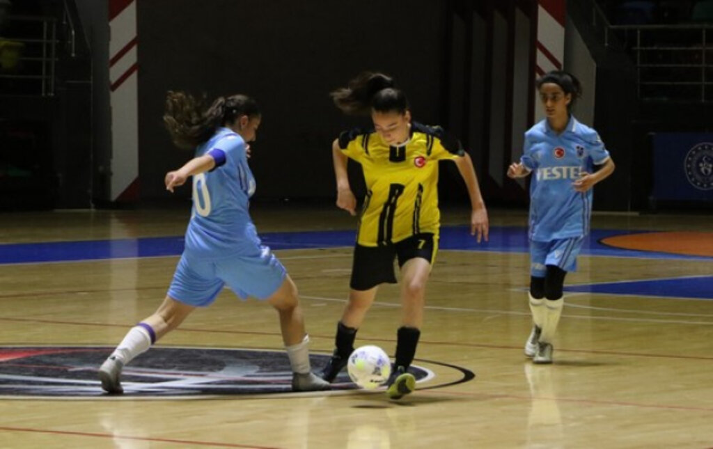 Futsal Yıldızlar Kız-Erkek Türkiye Birinciliği Başladı!