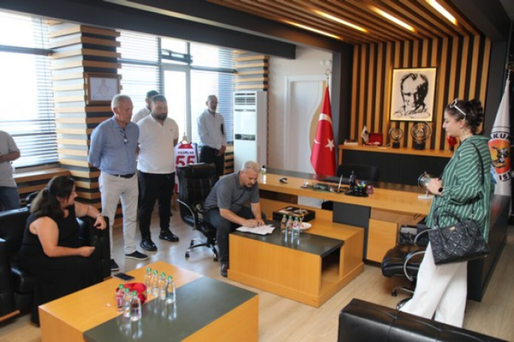 Atakum Belediye Başkanının Makam Odası Haczedildi!