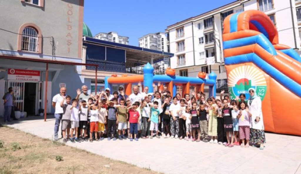 Camiler Çocukların Sesleriyle Şenlendi!