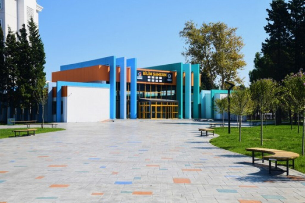 Büyükşehir Yarıyıl Tatilinde De Çocukların Yanında!