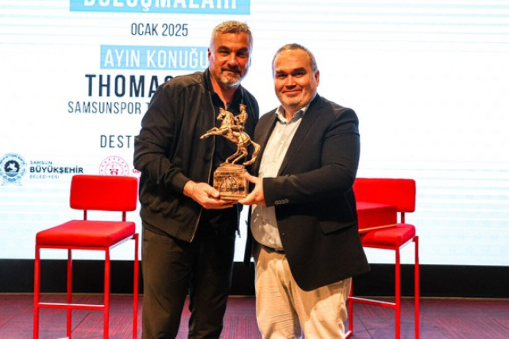 Thomas Reis Deneyimlerini Gençlerle Paylaştı!