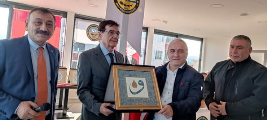 Sinecek, ‘Esnaf Gülerse Türkiye Güler’!