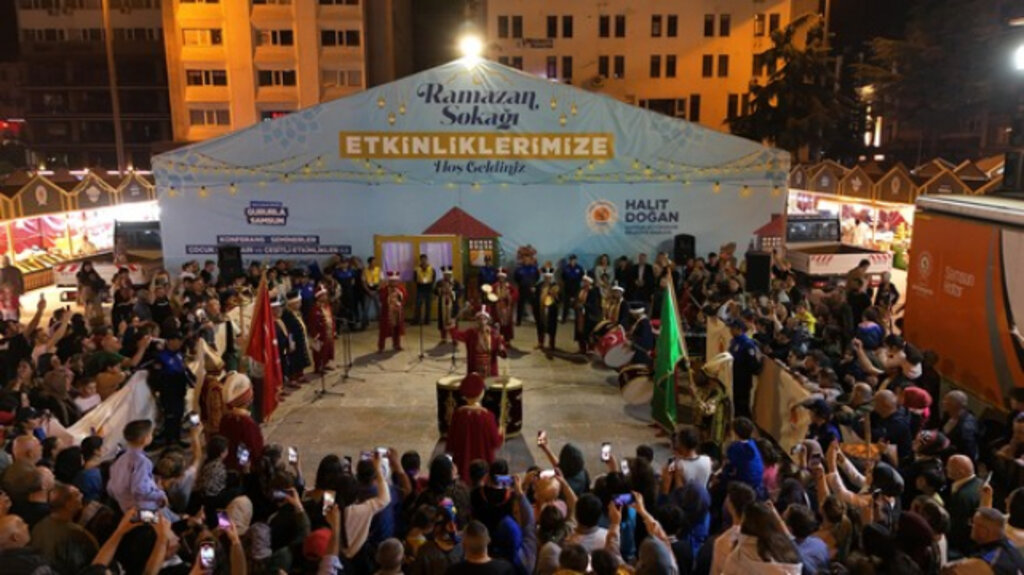 Samsun Büyükşehir'in 'Ramazan Sokakları'na Yoğun İlgi!
