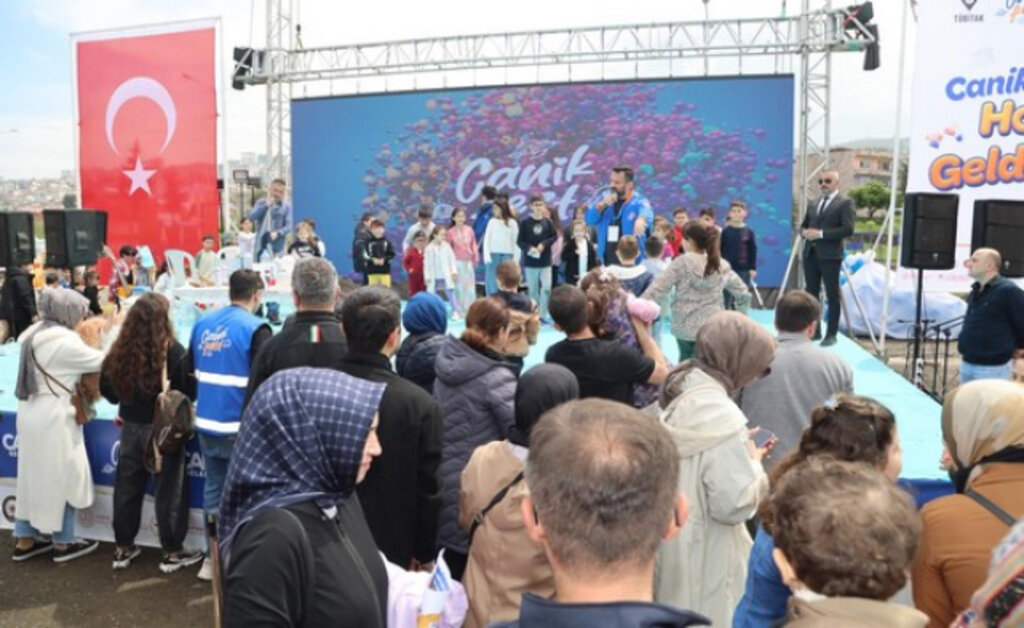 71 Bin222 Bilim ve Teknoloji Tutkunu CANİKFEST'te Buluştu!