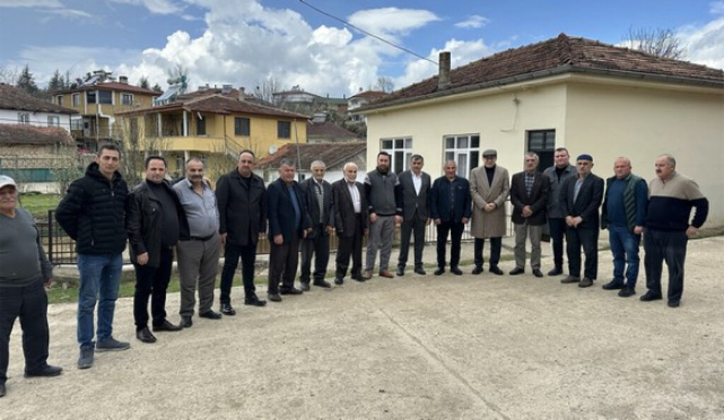 MHP Samsun’da Köy Köy Gezip Vatandaşlarla Bayramlaşıyor!