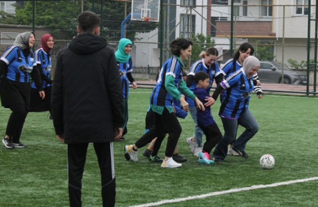 Karasamsunspor’da Anneler Gününe Özel Program Beğeni Topladı!