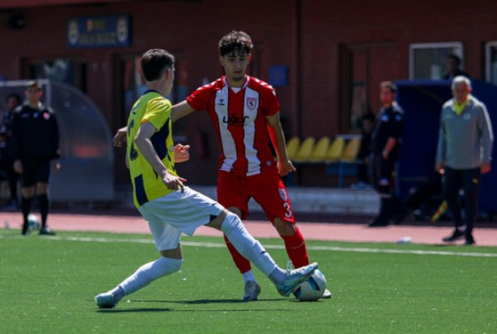 Samsunspor'un Gençleri Fenerbahçe'yi Deplasmanda Mağlup Etti!