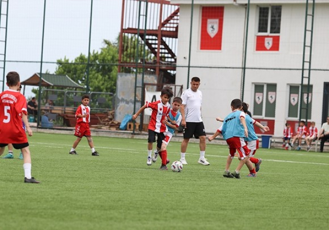 'Kaybetmek Yok' Minikler Futbol Şenliği Samsunspor Tesislerinde Coşkuyla Başladı! VİDEOLU