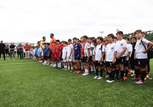 'Kaybetmek Yok' Minikler Futbol Şenliği Samsunspor Tesislerinde Coşkuyla Başladı! VİDEOLU