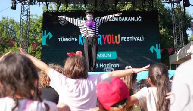 Samsun Kültür Yolu Festivali’nde Çocuklar Doyasıya Eğlendi!