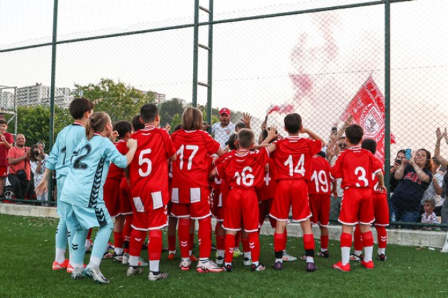 Samsunspor U10 Takımı Yerel Lig Şampiyonu Oldu!