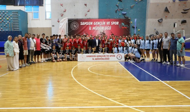 2025 Anadolu Yıldızlar Ligi Hentbol Türkiye Şampiyonası Samsun’da Yapıldı!
