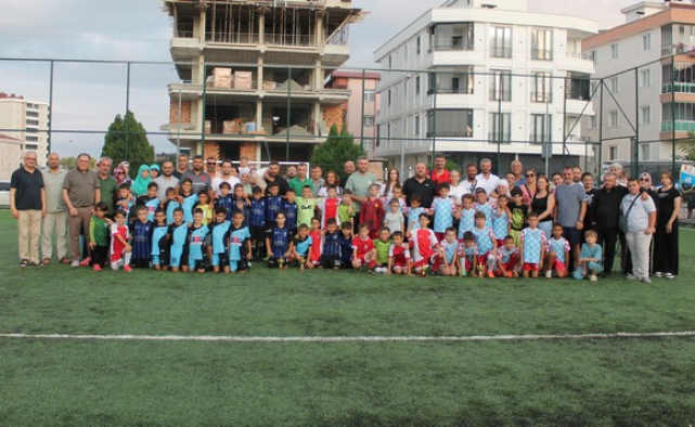 Miniklerin Şampiyonu Kurupelitspor!