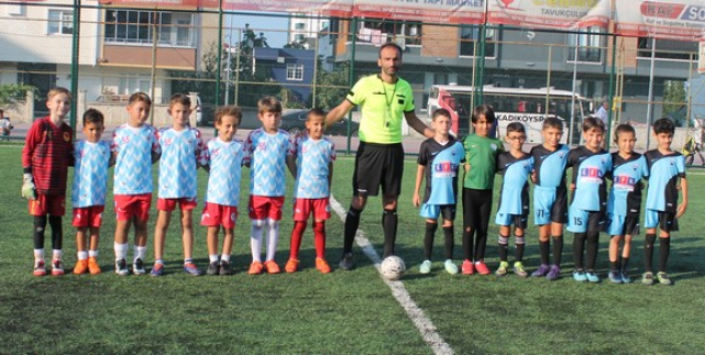 Miniklerin Şampiyonu Kurupelitspor!