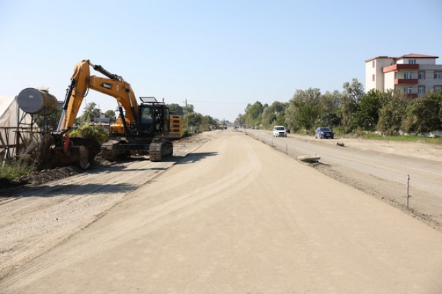 Büyükşehir Belediyesi Terme Yeni Bulvar Yolunda Çalışmalarını Sürdürüyor!