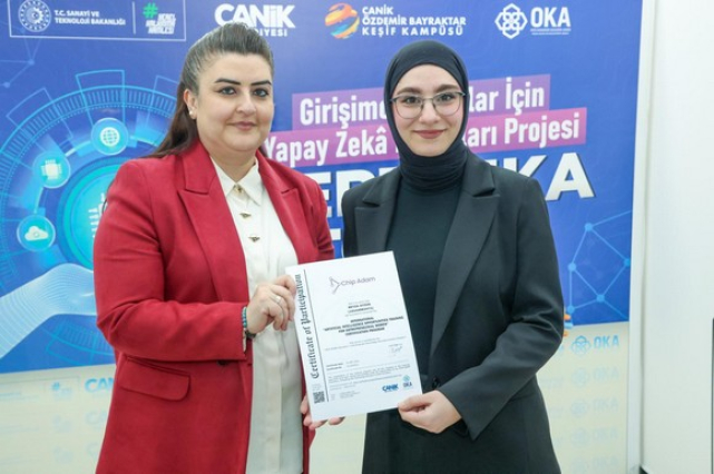 Canik Belediyesi'yle Yapay Zekâ Öğrenen Kadınların Sertifika Coşkusu!