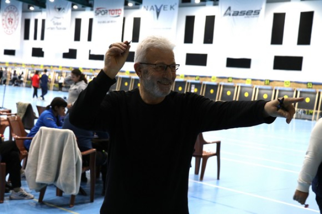 Gazeteciler Dart Turnuvasında Yarıştı!