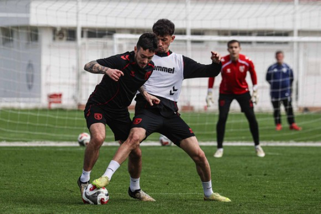 Samsunspor'da Konyaspor Hazırlıkları Tam Gaz Sürüyor!